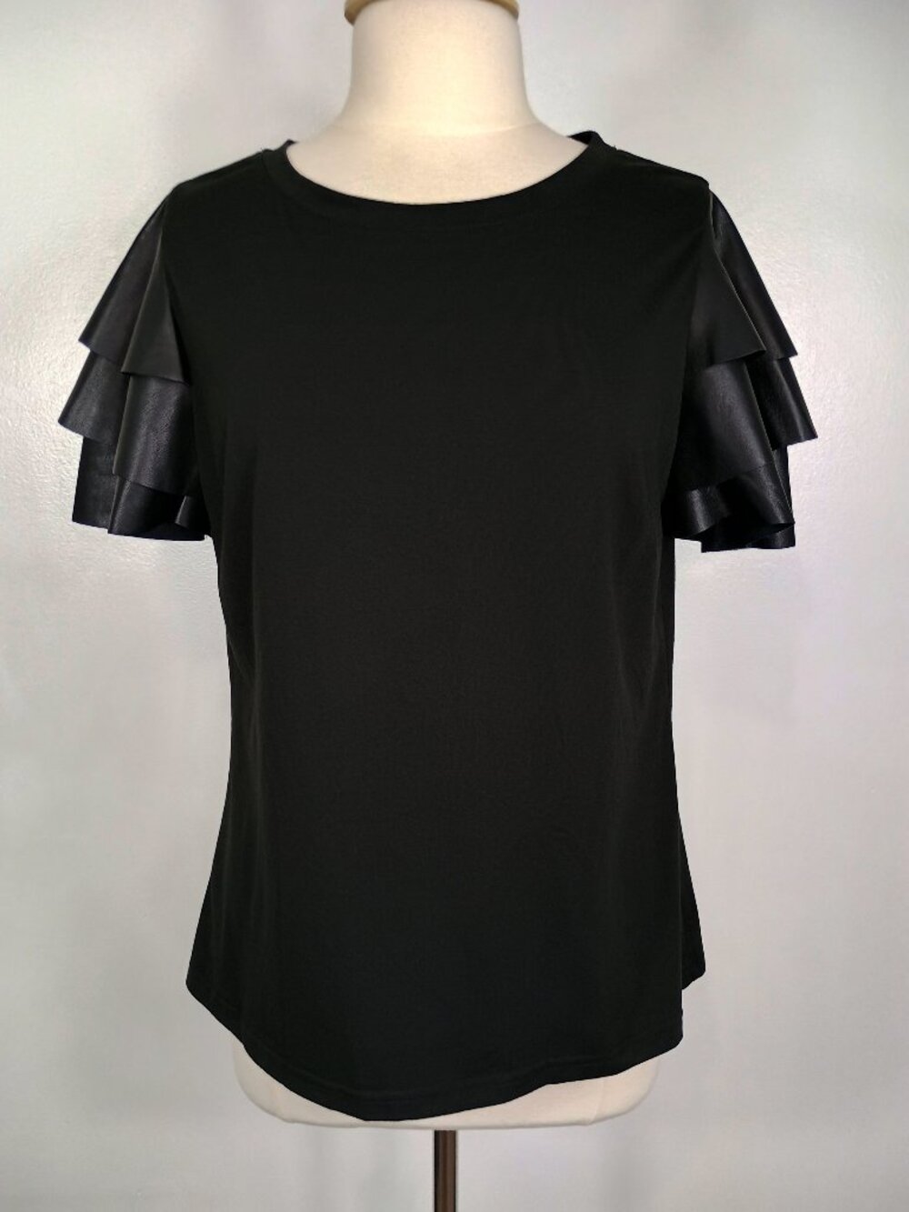 CATO Edgy Chic Streetwear Glam Faux Leather Sleeves Elevated Basics Top NEW L